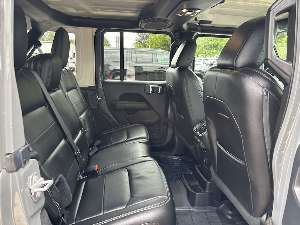 Thumbnail: 2019 Jeep Wrangler - 8