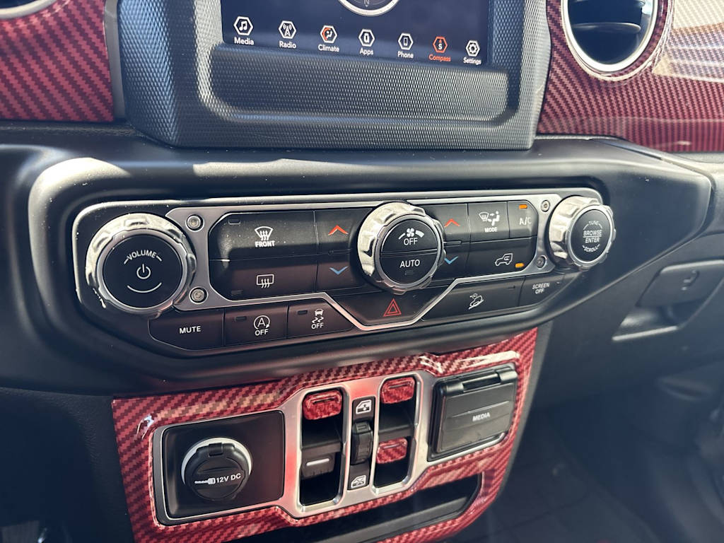 Thumbnail: 2020 Jeep Wrangler - 26