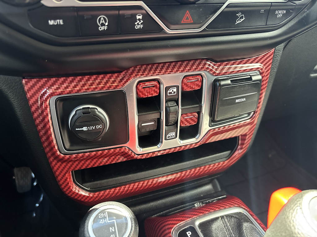 Thumbnail: 2020 Jeep Wrangler - 27