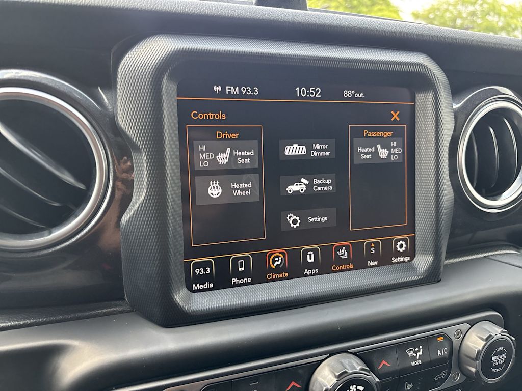 Thumbnail: 2021 Jeep Wrangler - 21