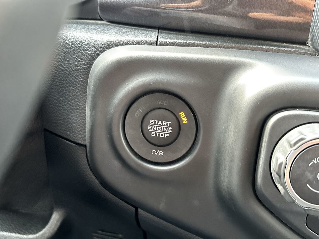 Thumbnail: 2021 Jeep Wrangler - 24