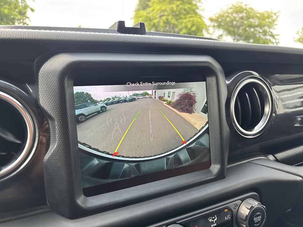 Thumbnail: 2021 Jeep Wrangler - 23