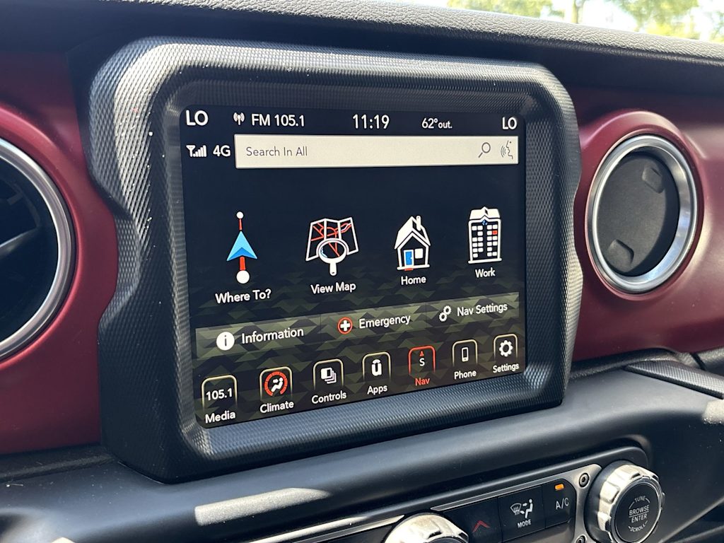 Thumbnail: 2023 Jeep Wrangler - 17