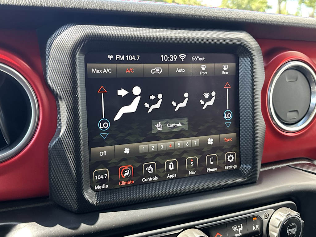 Thumbnail: 2019 Jeep Wrangler - 18