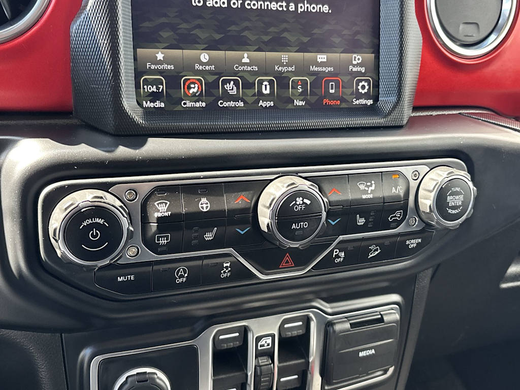 Thumbnail: 2019 Jeep Wrangler - 27