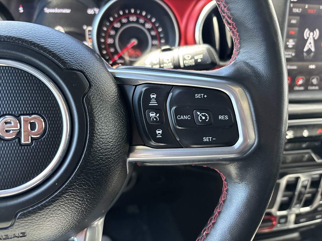 Thumbnail: 2019 Jeep Wrangler - 16