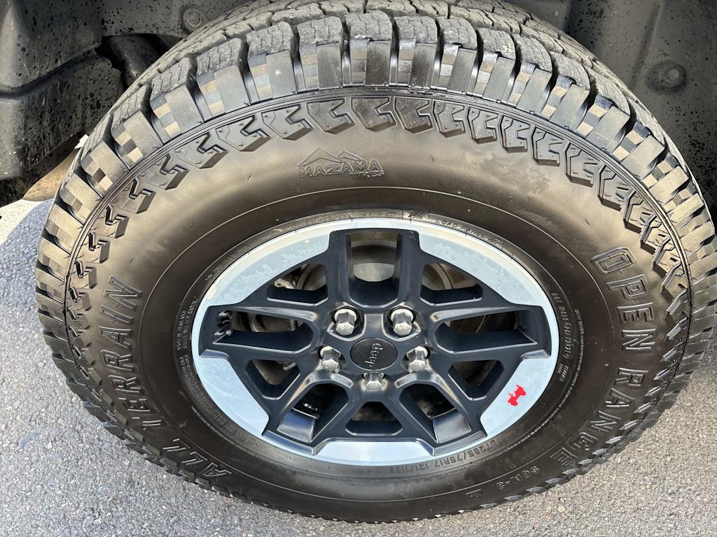 Thumbnail: 2019 Jeep Wrangler - 5