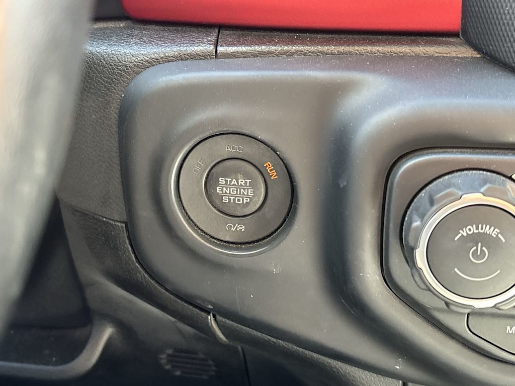 Thumbnail: 2018 Jeep Wrangler - 14