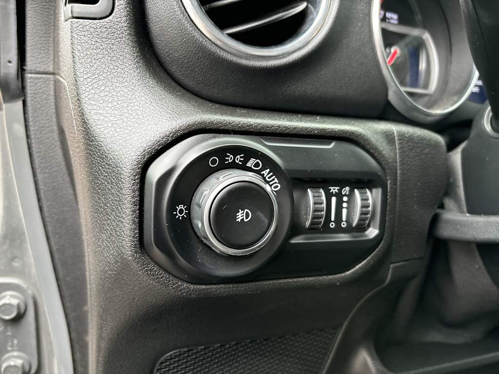 Thumbnail: 2020 Jeep Wrangler - 13