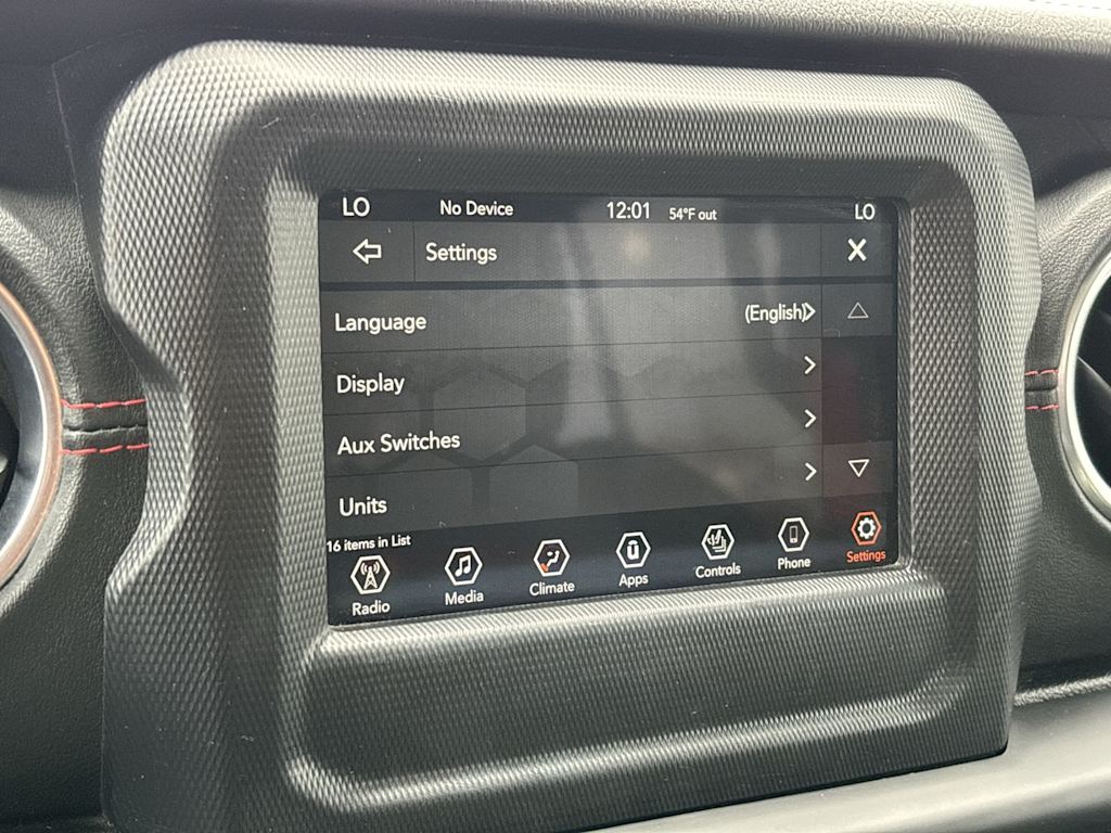 Thumbnail: 2020 Jeep Wrangler - 24