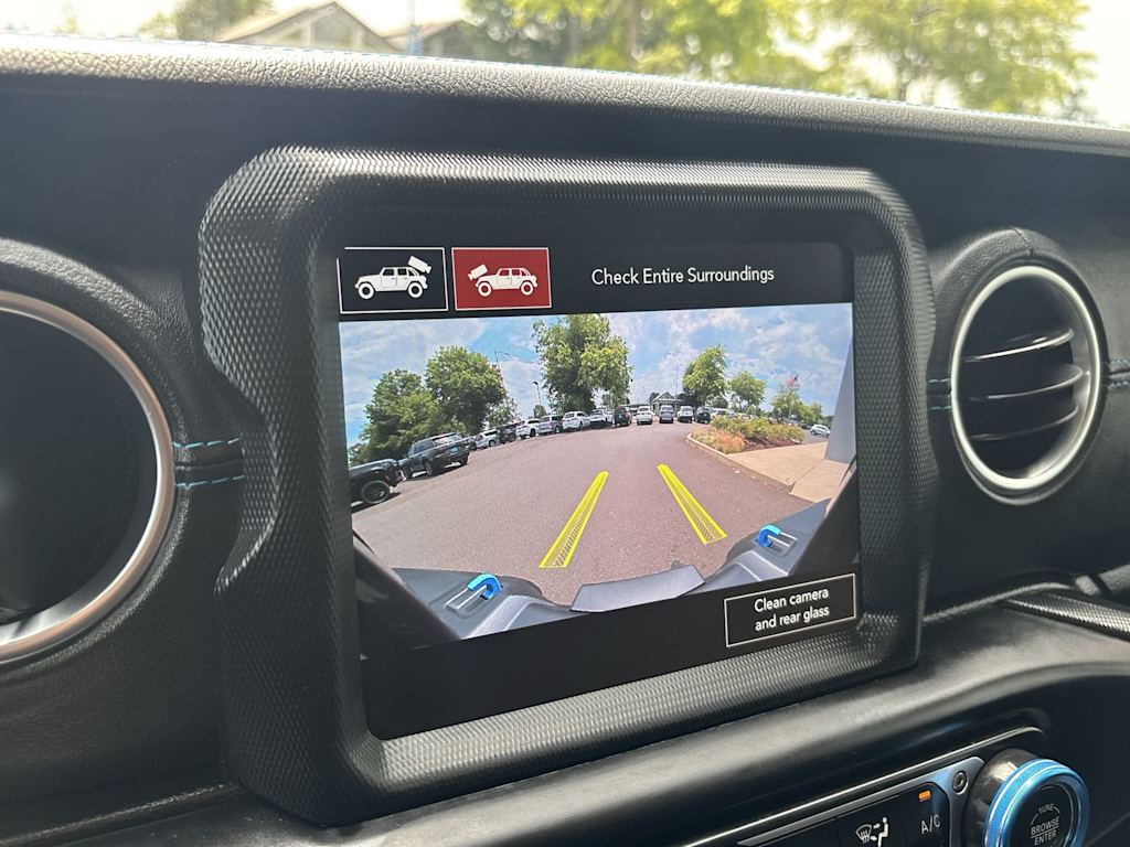Thumbnail: 2022 Jeep Wrangler - 25