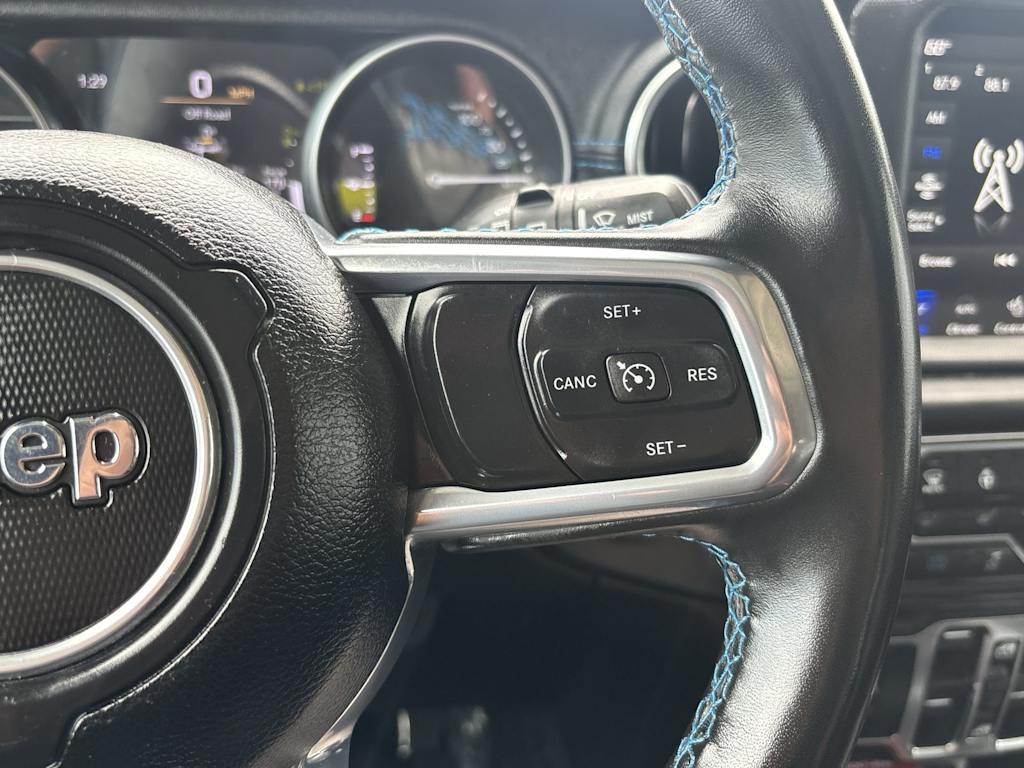 Thumbnail: 2022 Jeep Wrangler - 17