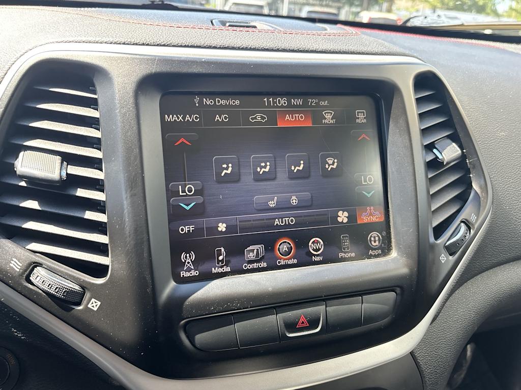 Thumbnail: 2014 Jeep Cherokee - 22