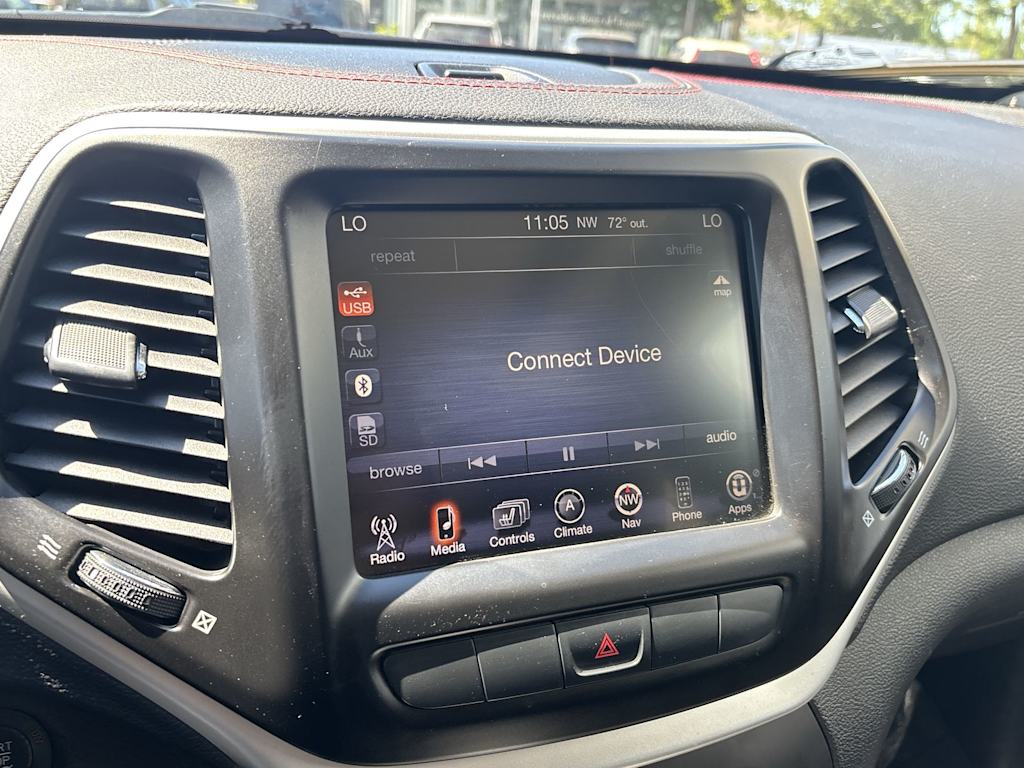 Thumbnail: 2014 Jeep Cherokee - 20
