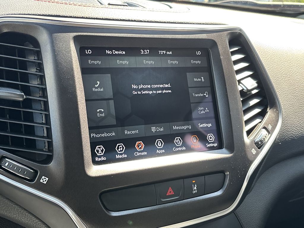 Thumbnail: 2022 Jeep Cherokee - 21