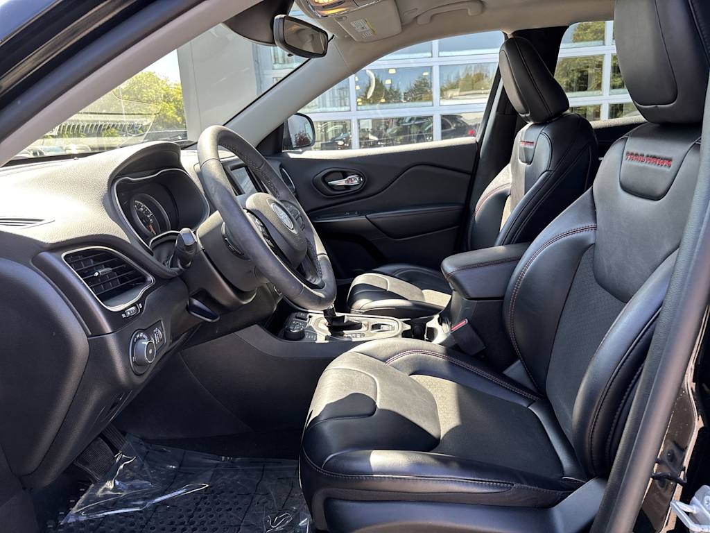 Thumbnail: 2022 Jeep Cherokee - 6
