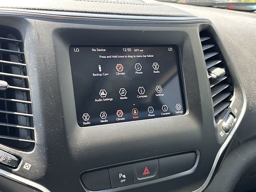 Thumbnail: 2019 Jeep Cherokee - 15