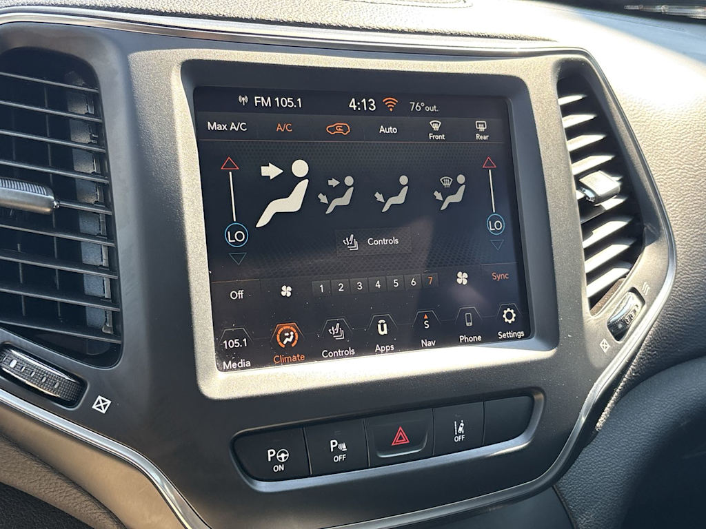 Thumbnail: 2023 Jeep Cherokee - 18