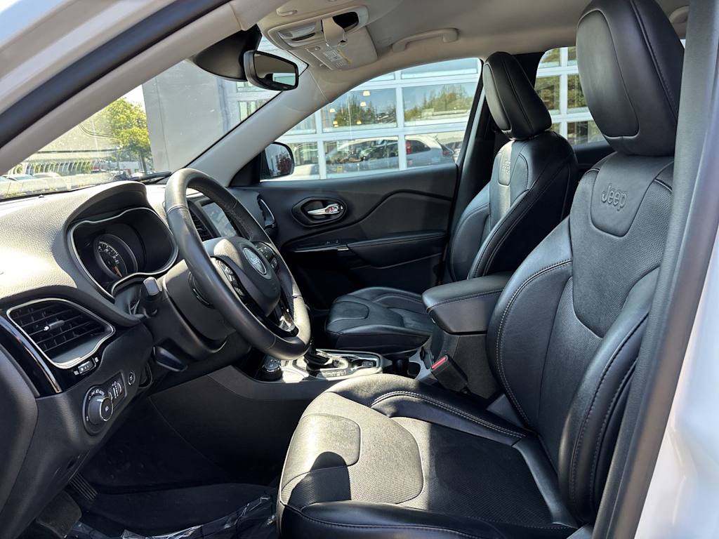 Thumbnail: 2023 Jeep Cherokee - 6