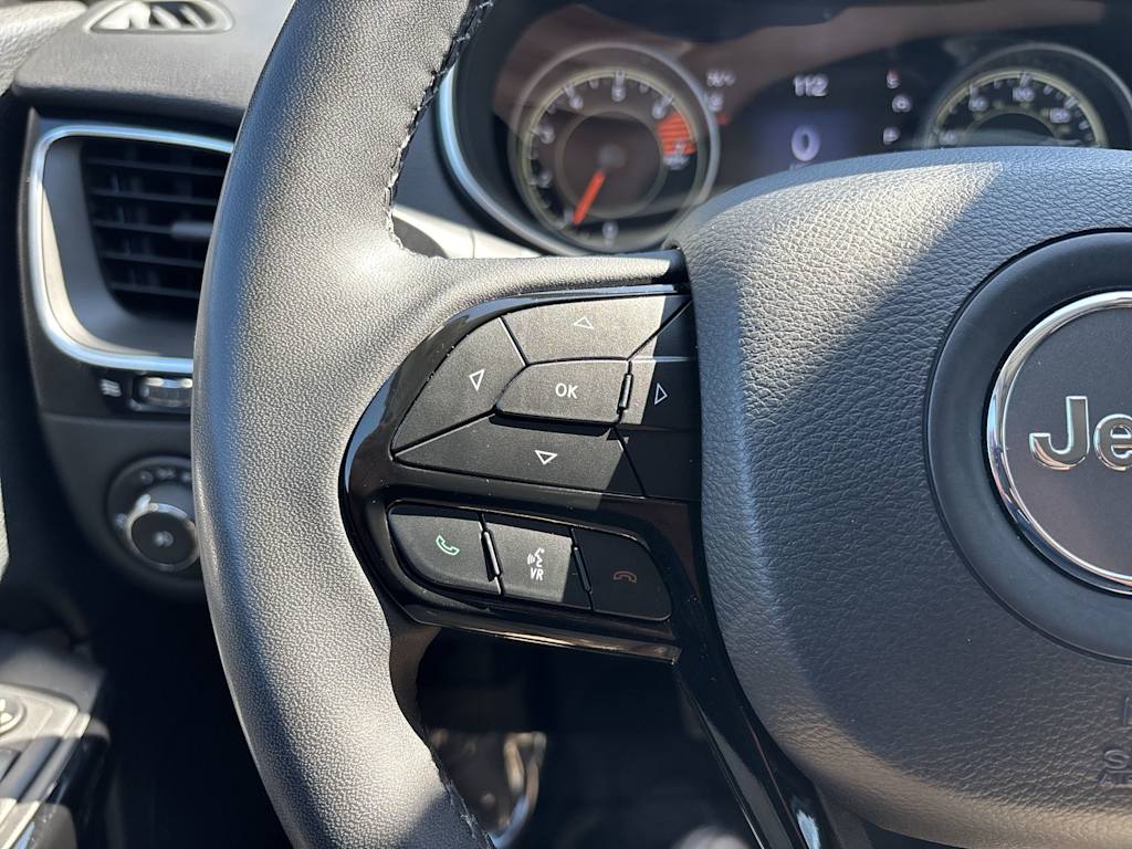 Thumbnail: 2023 Jeep Cherokee - 15