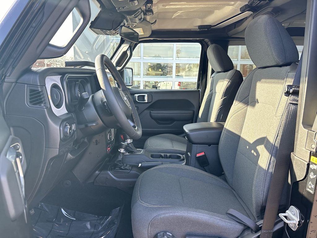 Thumbnail: 2024 Jeep Wrangler - 8