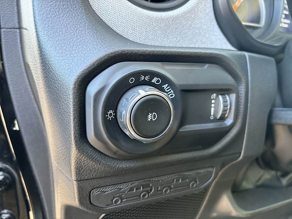 Thumbnail: 2024 Jeep Wrangler - 14