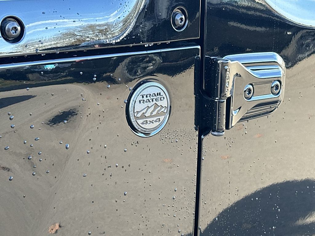 Thumbnail: 2024 Jeep Wrangler - 5