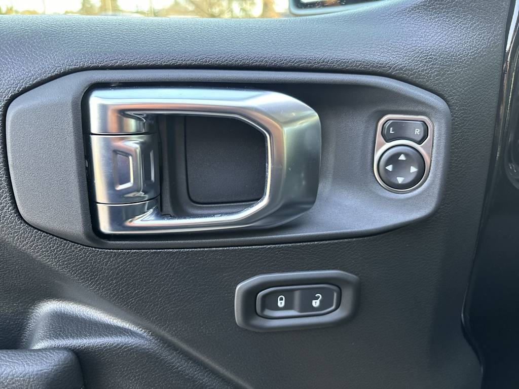 Thumbnail: 2026 Jeep Wrangler - 11