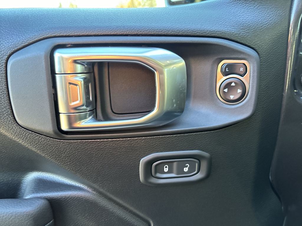 Thumbnail: 2026 Jeep Wrangler - 13