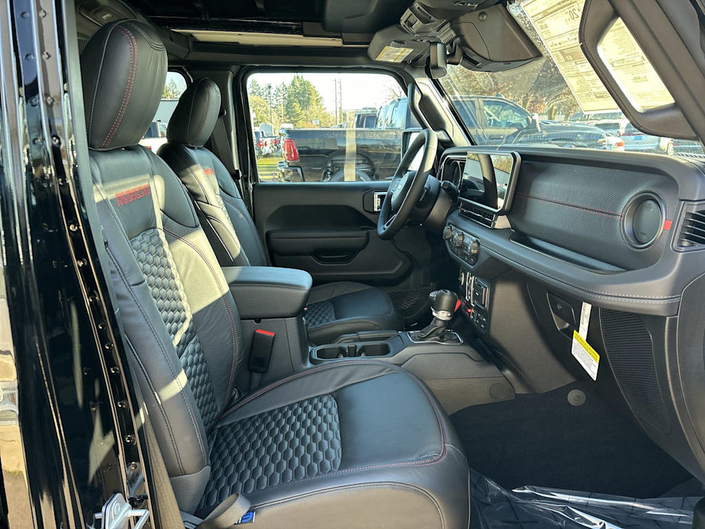 Thumbnail: 2026 Jeep Wrangler - 5