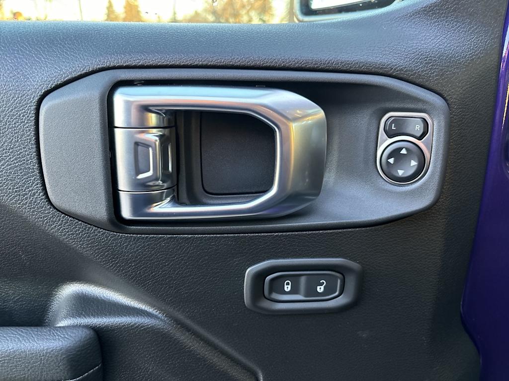 Thumbnail: 2026 Jeep Wrangler - 14