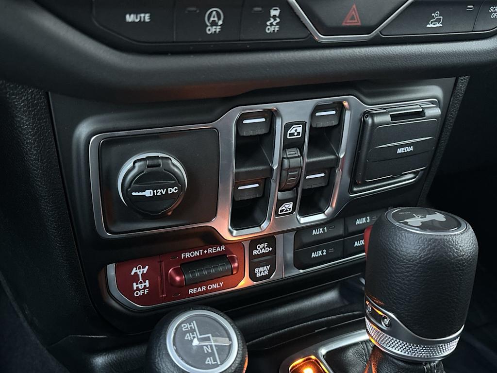 Thumbnail: 2026 Jeep Wrangler - 24