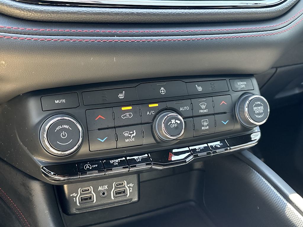 Thumbnail: 2025 Dodge Durango - 25