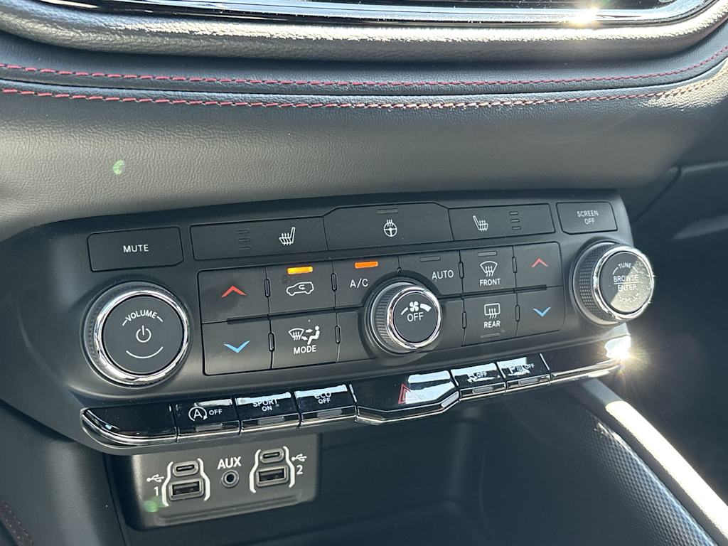 Thumbnail: 2025 Dodge Durango - 24