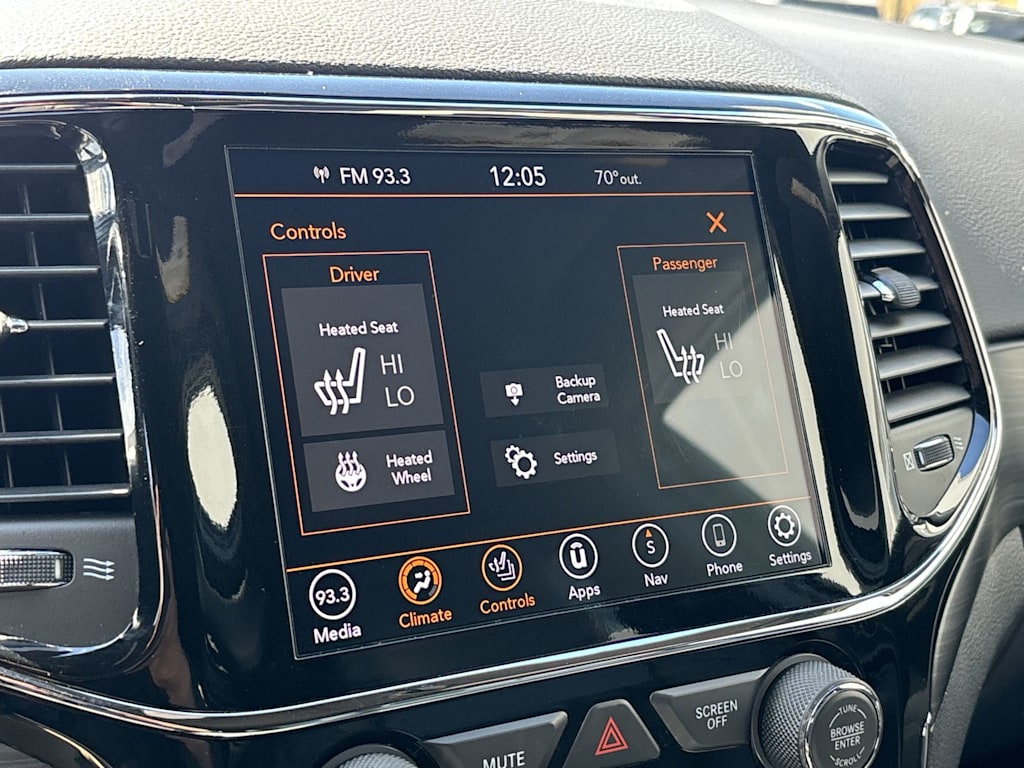 Thumbnail: 2020 Jeep Grand Cherokee - 18