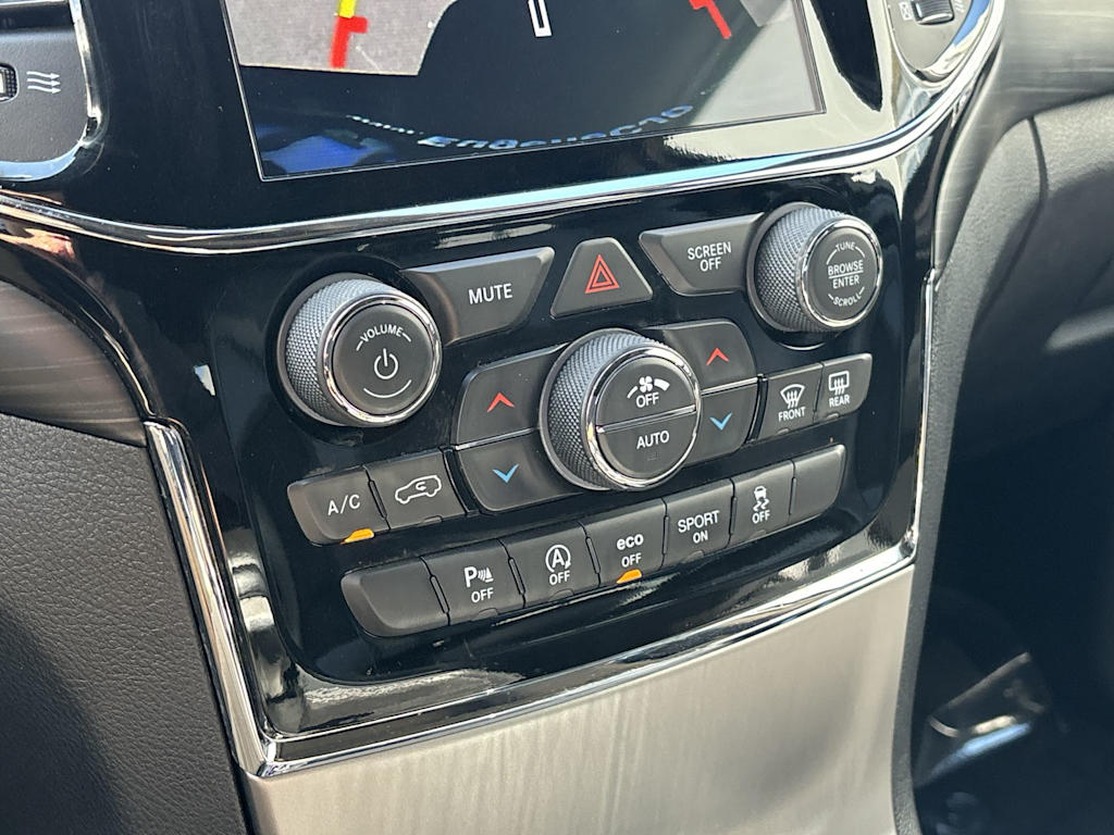 Thumbnail: 2020 Jeep Grand Cherokee - 26