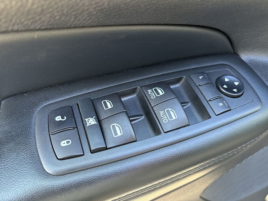 Thumbnail: 2020 Jeep Grand Cherokee - 11