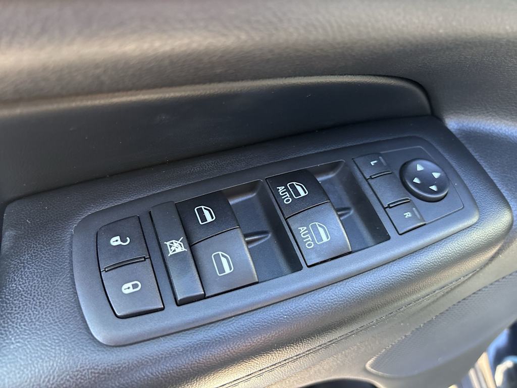 Thumbnail: 2018 Jeep Grand Cherokee - 13