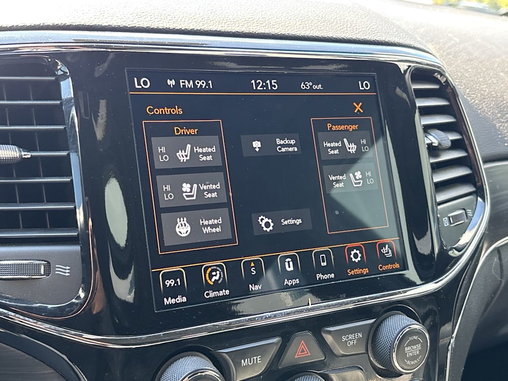 Thumbnail: 2021 Jeep Grand Cherokee - 21
