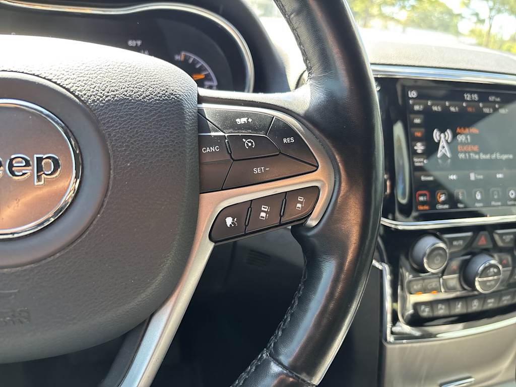Thumbnail: 2021 Jeep Grand Cherokee - 14