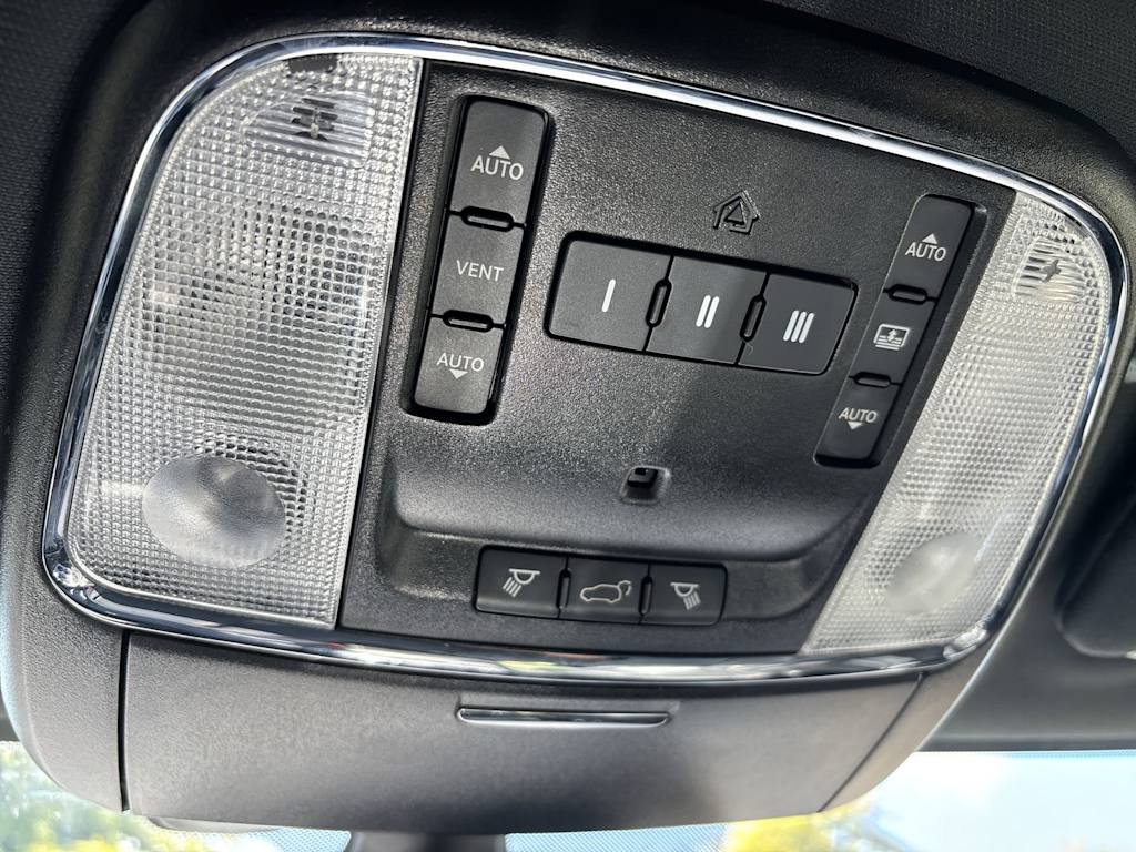 Thumbnail: 2021 Jeep Grand Cherokee - 26