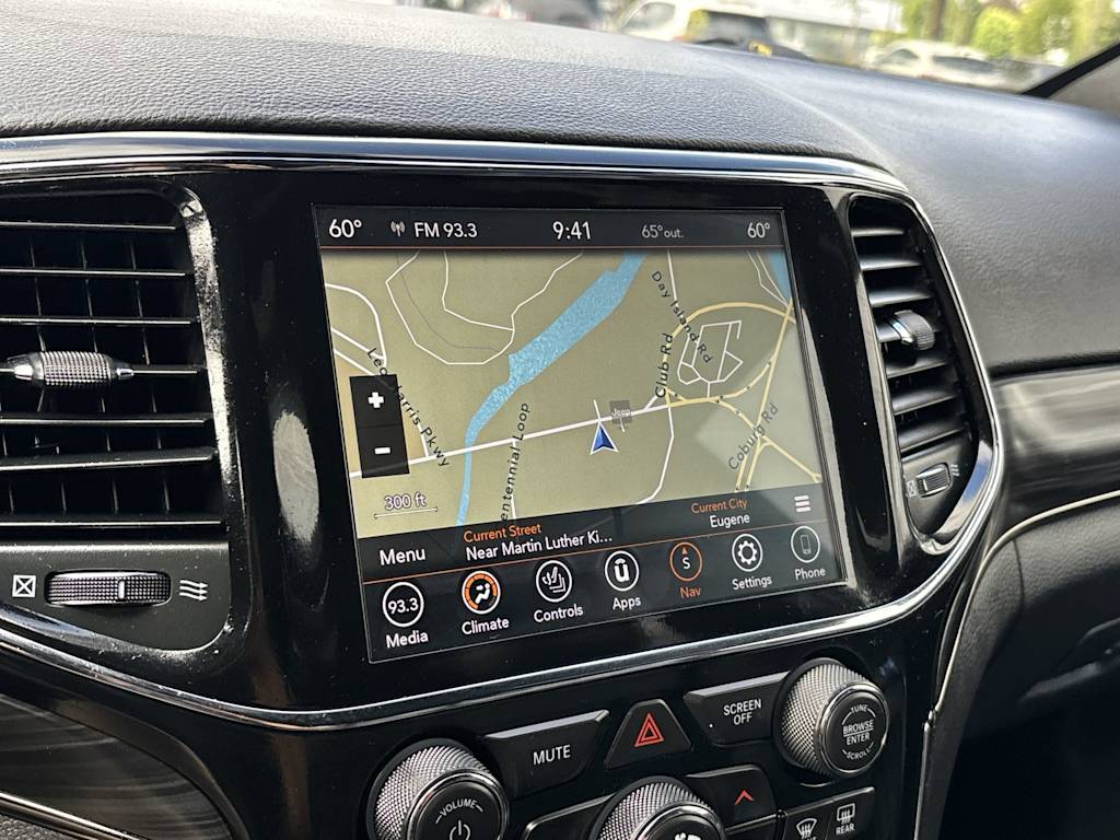 Thumbnail: 2019 Jeep Grand Cherokee - 21