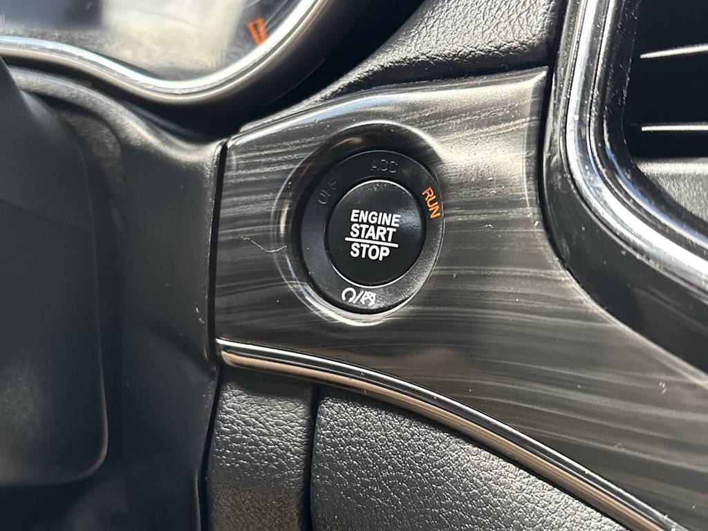 Thumbnail: 2019 Jeep Grand Cherokee - 28