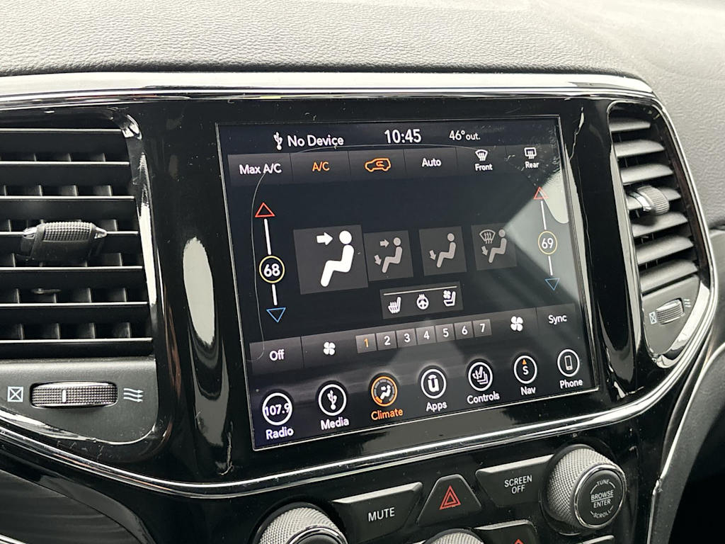 Thumbnail: 2019 Jeep Grand Cherokee - 17