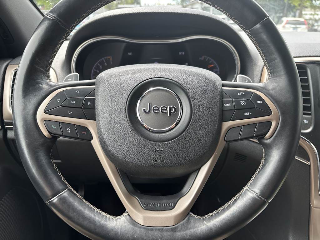 Thumbnail: 2017 Jeep Grand Cherokee - 2