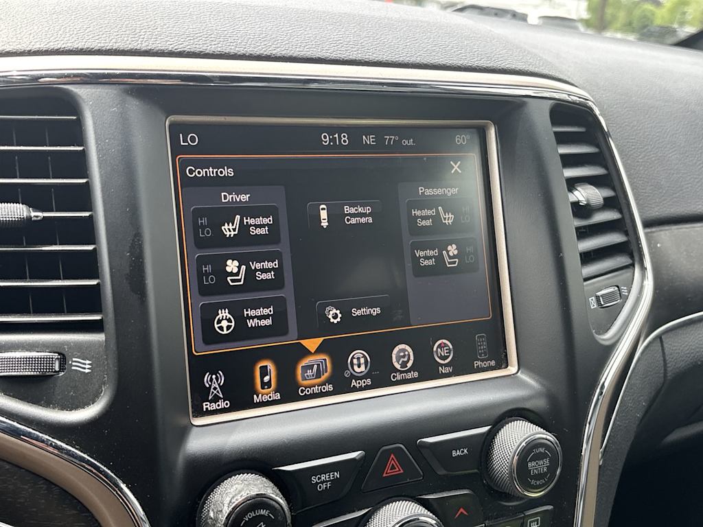 Thumbnail: 2017 Jeep Grand Cherokee - 16