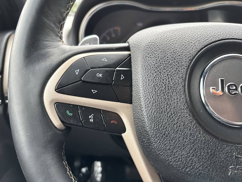 Thumbnail: 2017 Jeep Grand Cherokee - 15