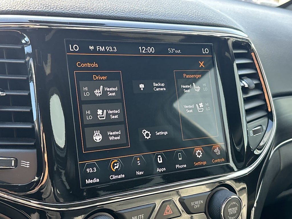 Thumbnail: 2021 Jeep Grand Cherokee - 24