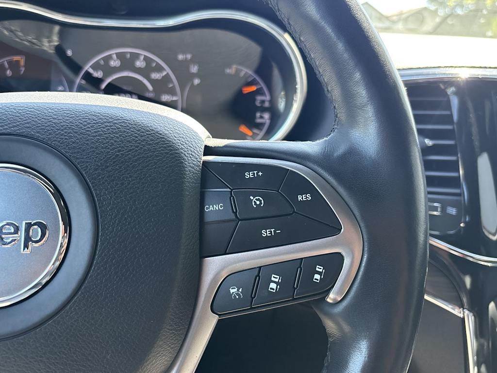 Thumbnail: 2021 Jeep Grand Cherokee - 17