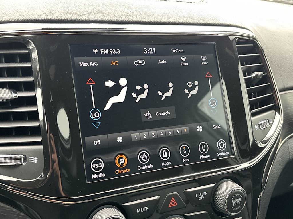Thumbnail: 2021 Jeep Grand Cherokee - 18